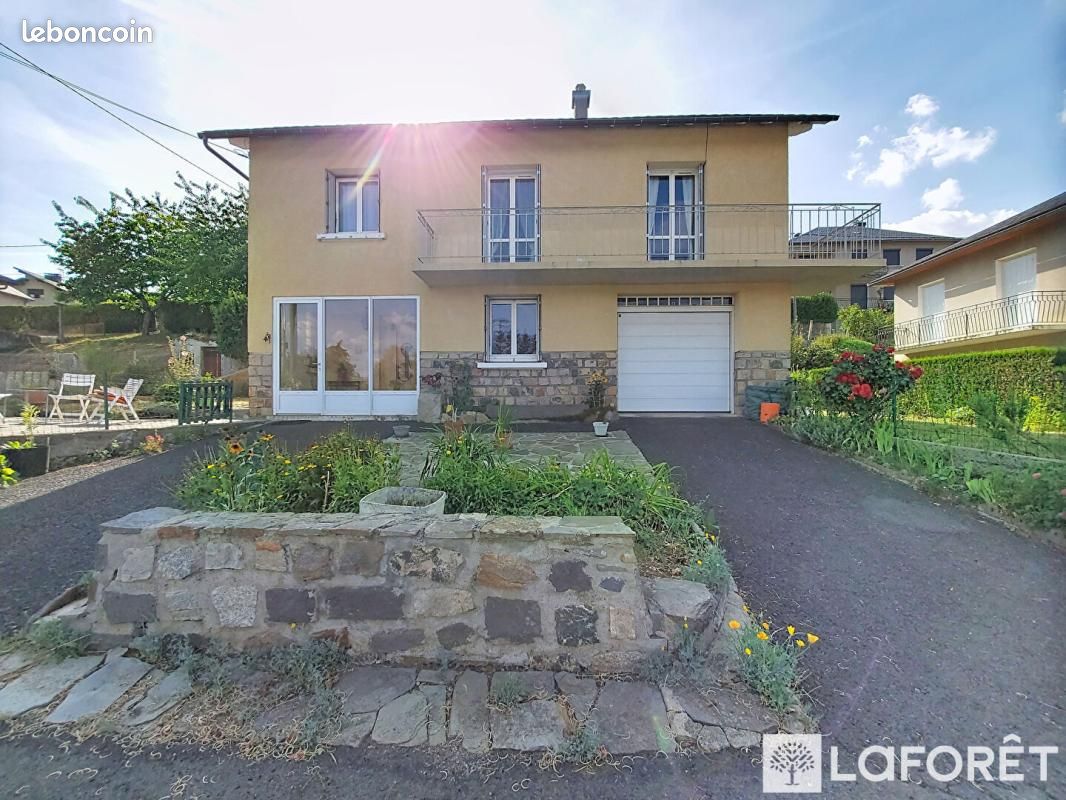 Maison 5 pièces 120 m² · à Saint-Flour · 120 m² · 198 875 €