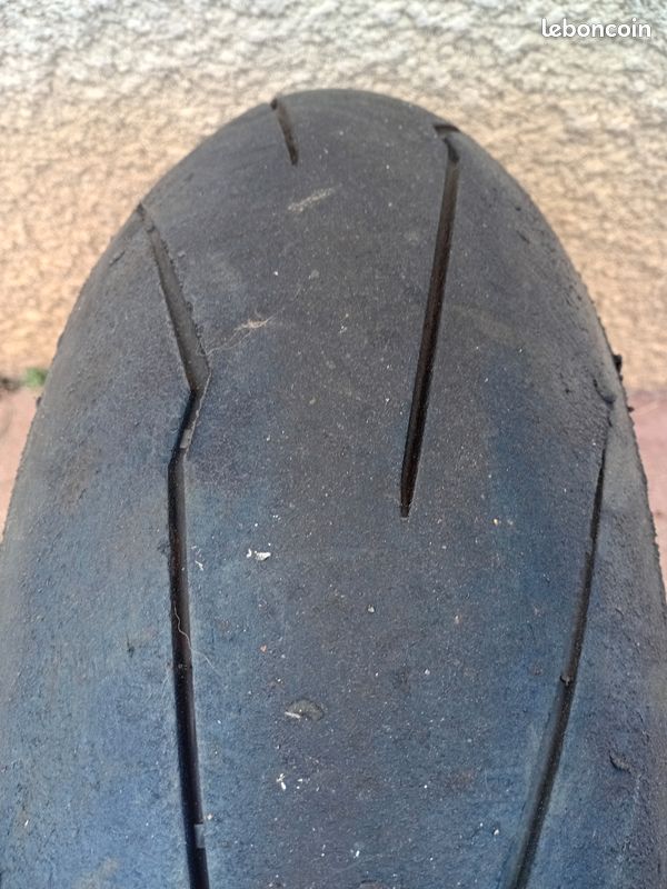 Pneu Pirelli Supercorsa V3 SC2 (image 2)