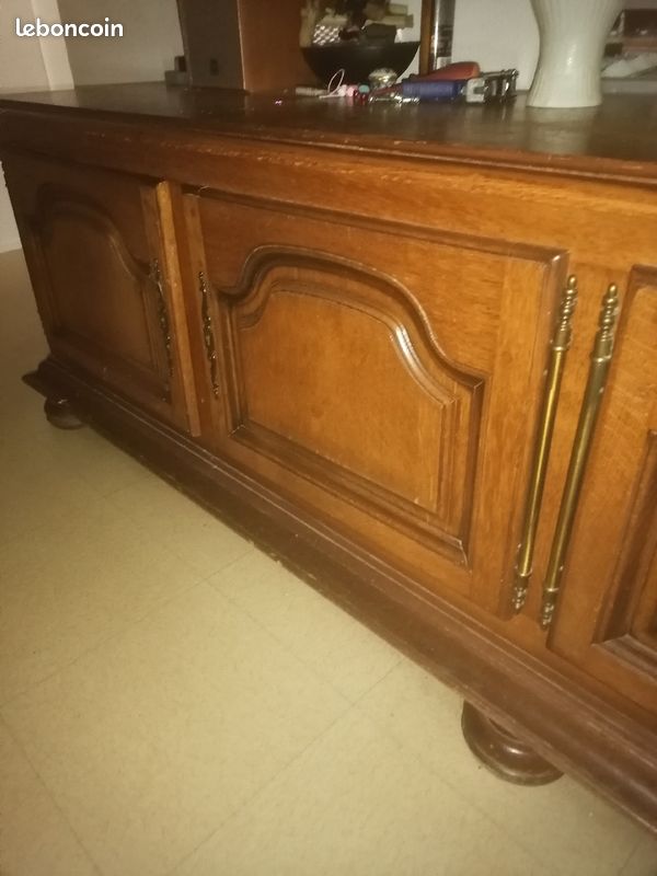 Buffet en bois avec 4 portes (image 2)