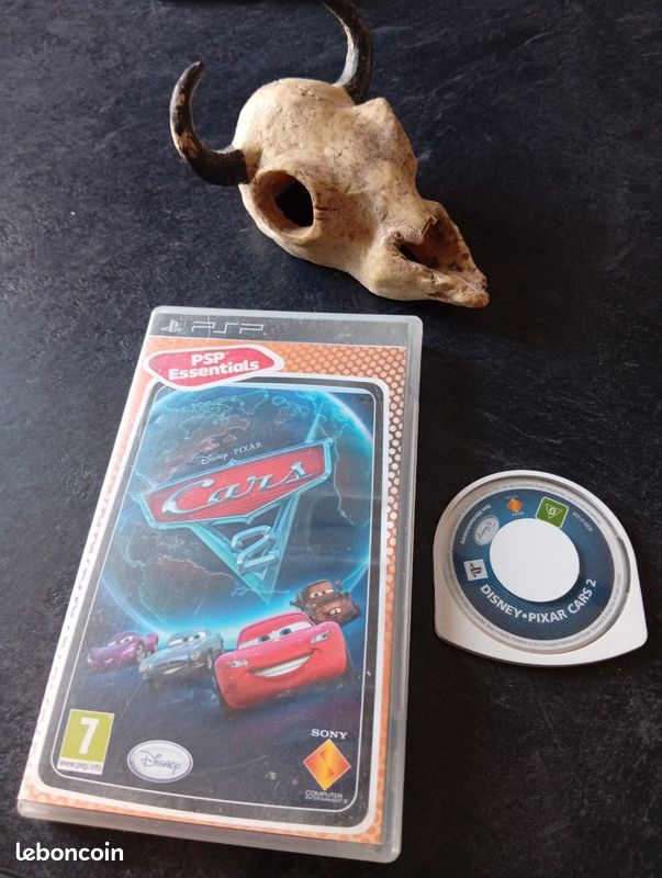 Cars 2 (PSP) au meilleur prix sur