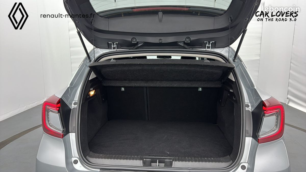 RENAULT Captur E-Tech Plug-in 160 Intens (image 25)