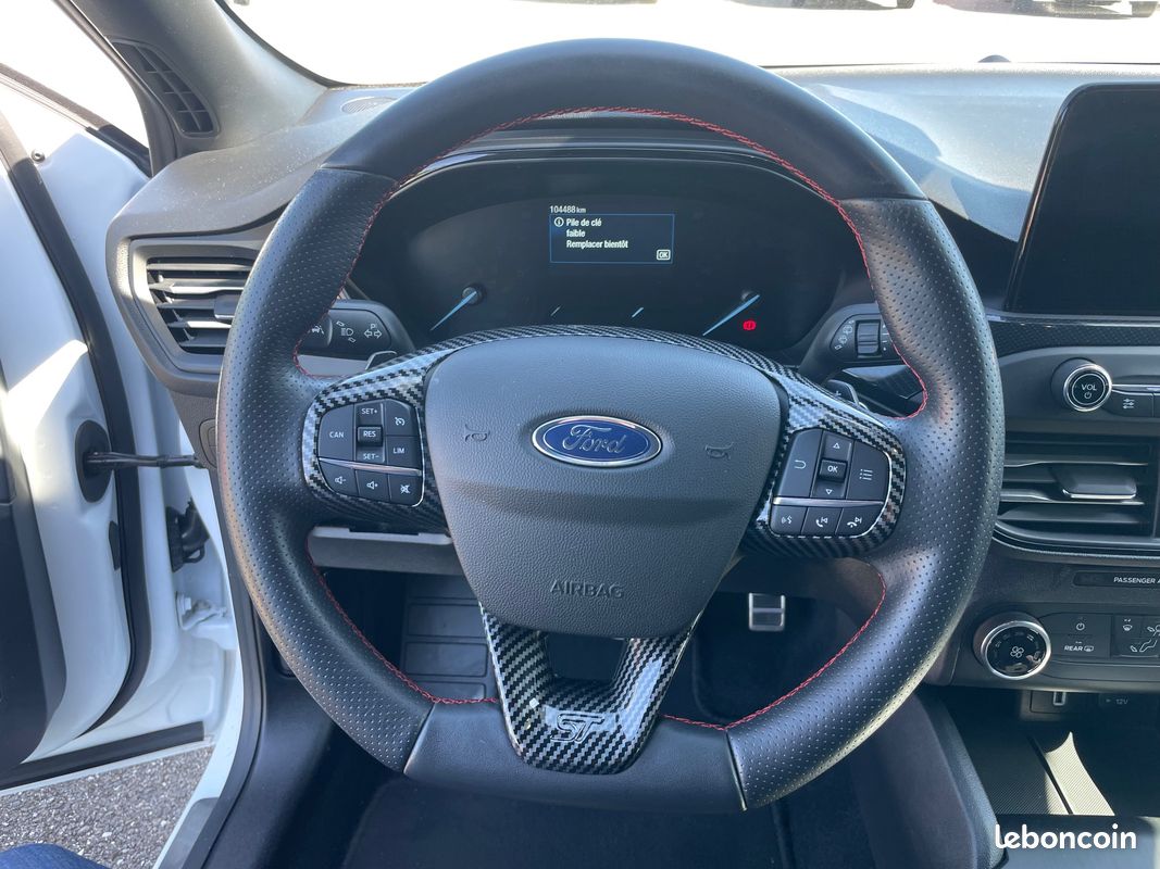 Ford focus 1.0 ecoboost 125ch st-line bva (image 4)