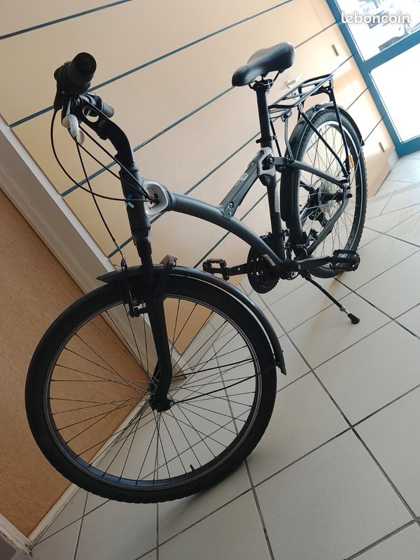 Decatlon btwin noire model 700 original dernière génération suspendu tbe (image 1)