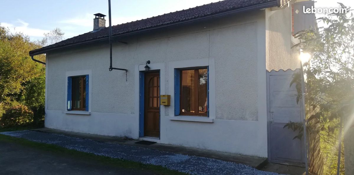 Maison 5 pièces 98 m² · à Droux · 98 m² · 46 000 €