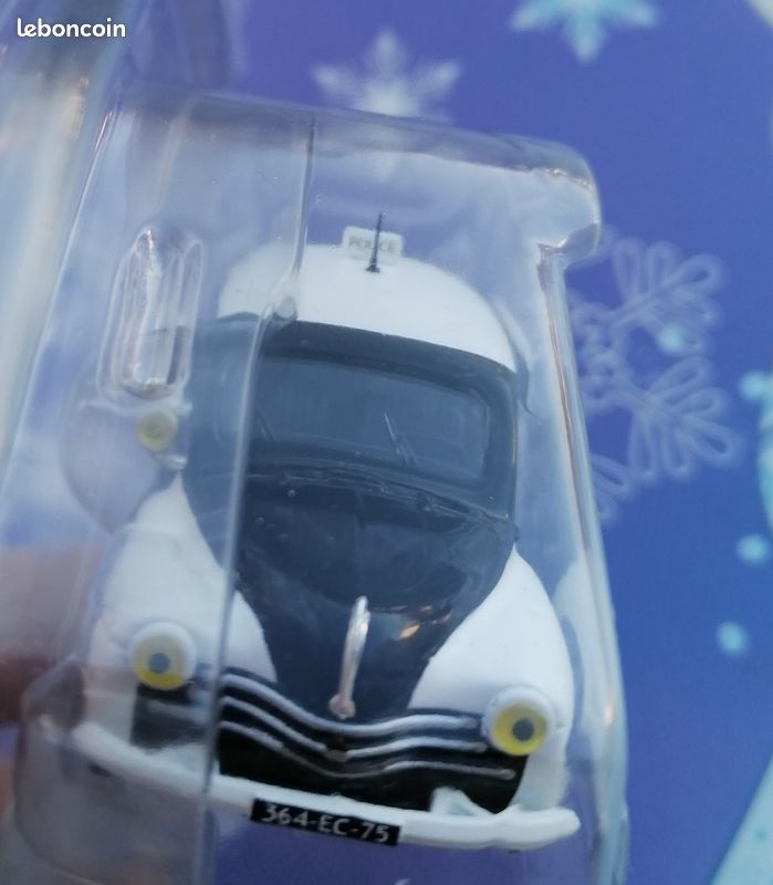 Modèle Réduit Renault 4CV 1/43 Par Norev - Neuf Sous Coque - Collection