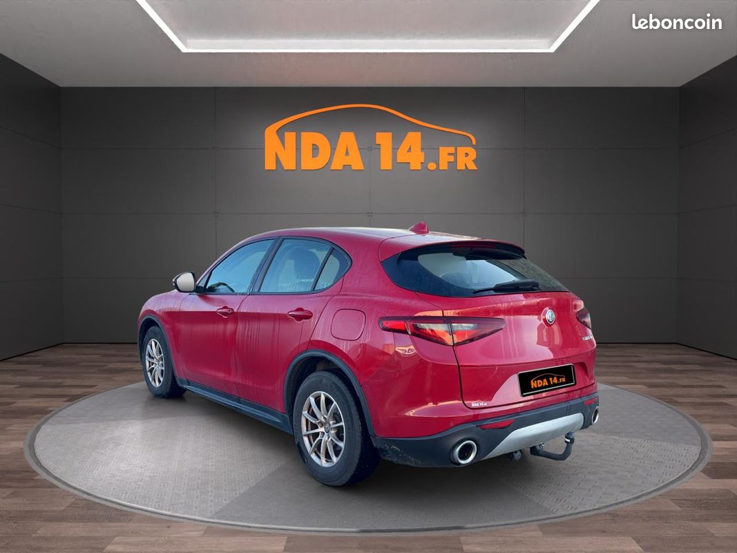 ALFA ROMEO STELVIO 2.2 150 ch AT8 Business (image 4)