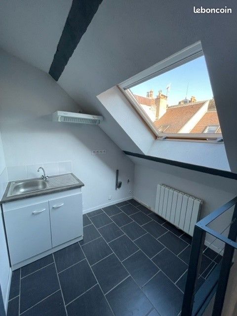 Appartement 1 pièce 27 m² · à Dole · 27 m² · 400 €
