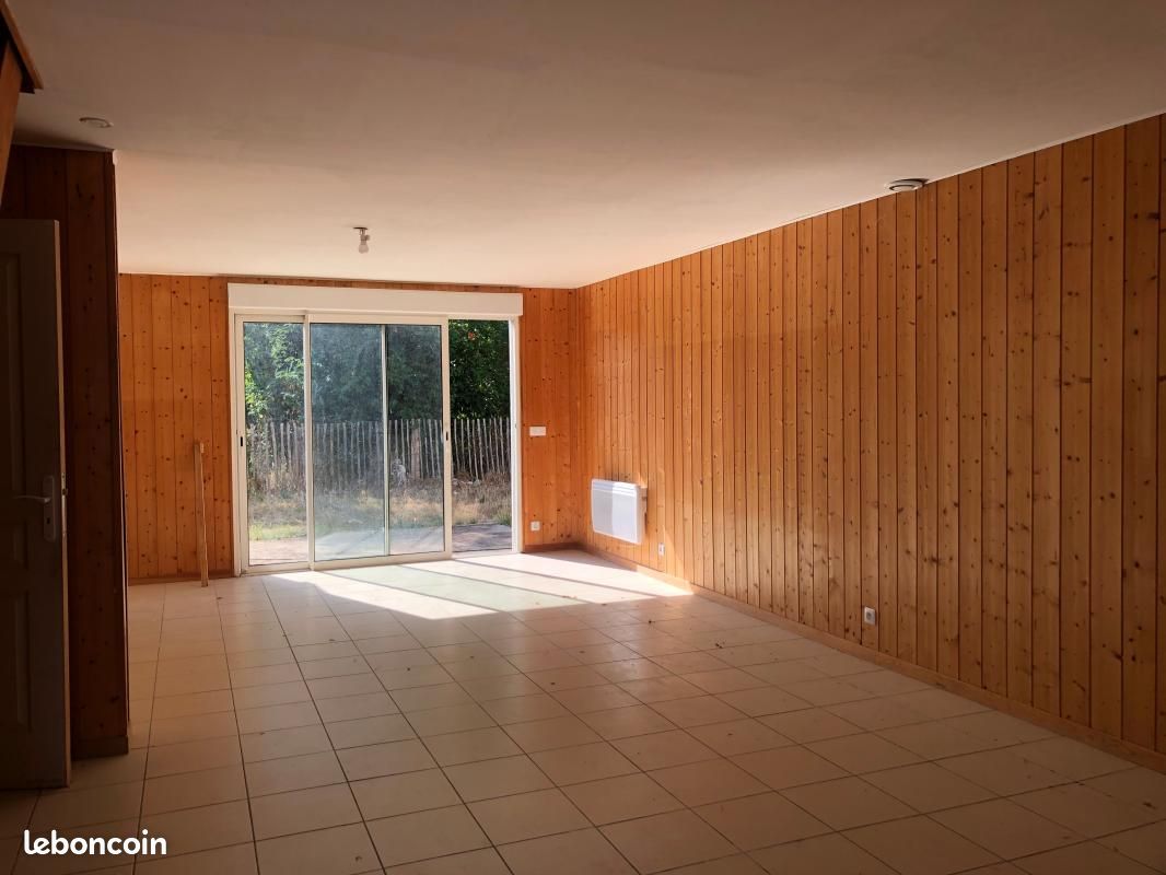 Maison 6 pièces 115 m² · à Rochefort · 115 m² · 950 €/mois