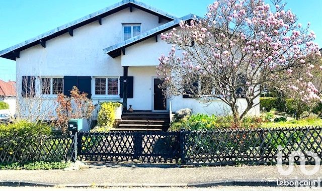 Propriété 6 pièces 151 m²