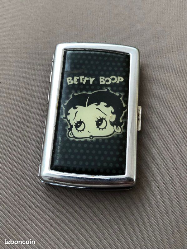betty boop cigarette case Porte-cigarette Betty Boop