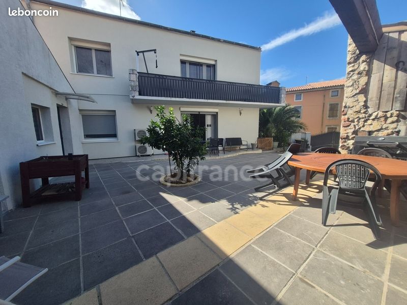 Maison 8 pièces 257 m² · à Puisserguier · 257 m² · 535 000 €