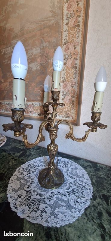 Paire de candélabres en bronze (image 1)