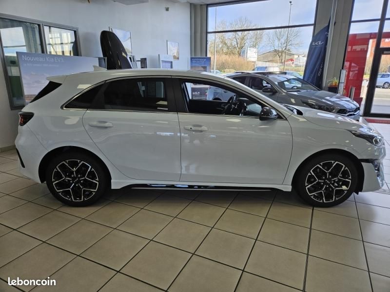 Kia Ceed 1.5 T-GDi 140ch GT-Line DCT7 (image 6)