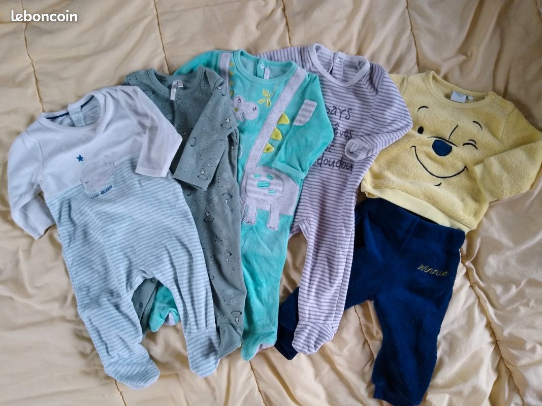 Lot vêtements bébé 9 mois (image 3)