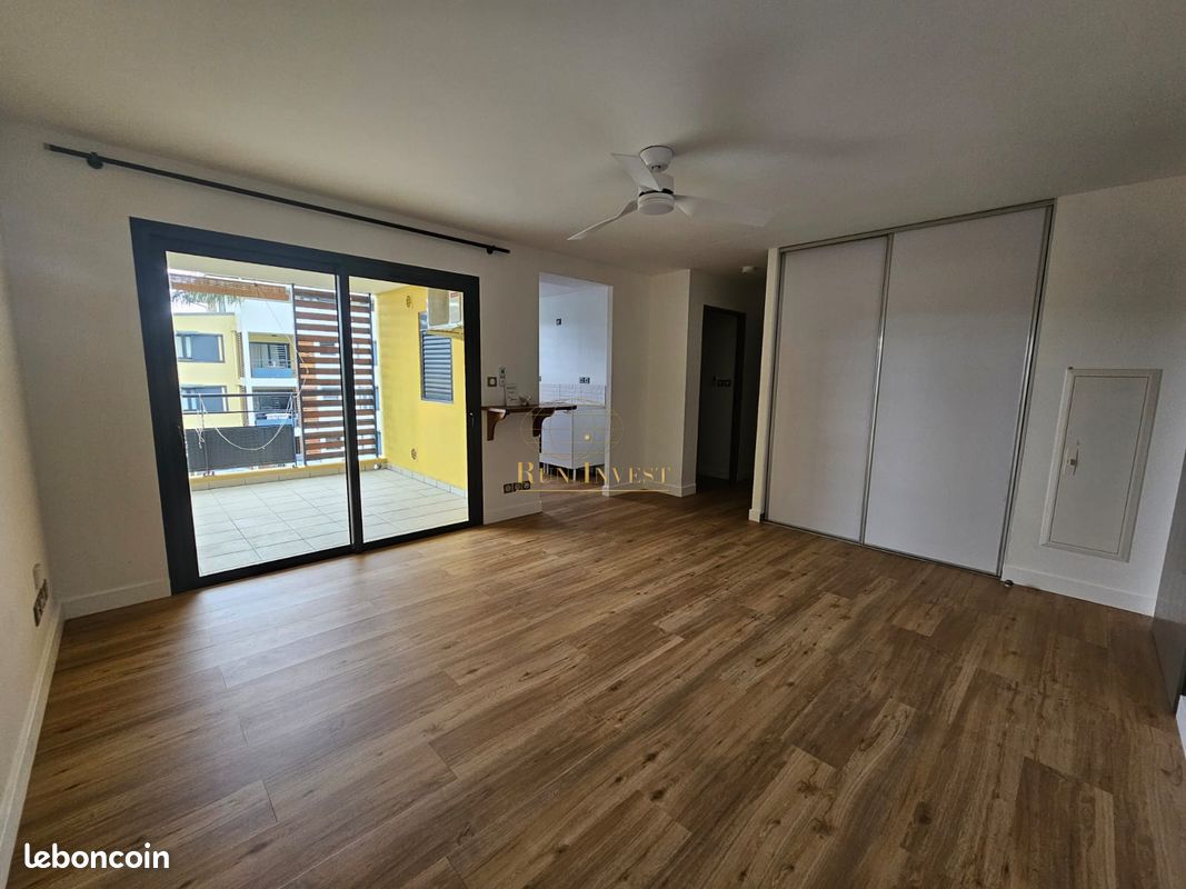 Appartement 2 pièces 46 m² · à Sainte-Suzanne · 46 m² · 700 €