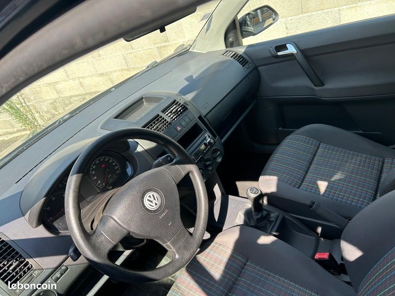 A saisir Volkswagen polo 1.4 tdi 70 concept (image 5)