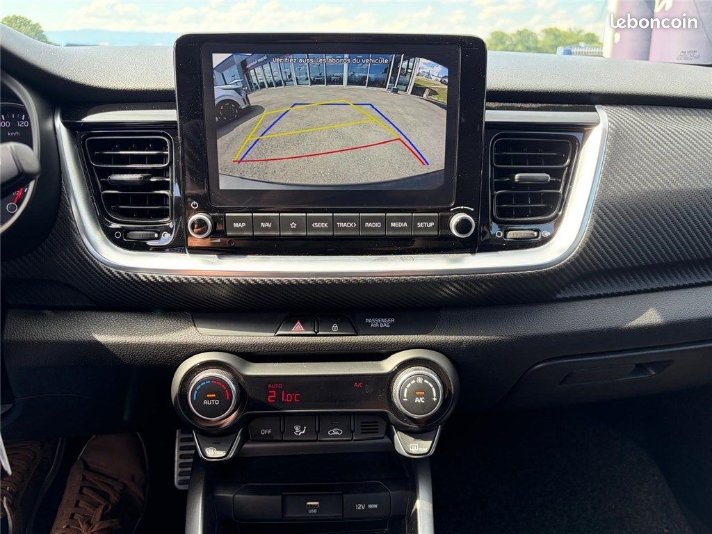 Kia Stonic 1.0 T-GDI 120 CH MHEV IBVM6 GT Line (image 8)