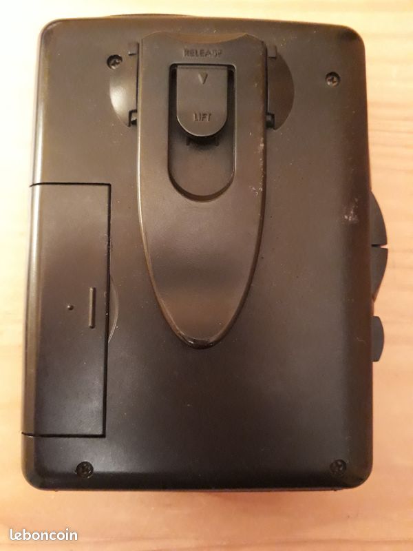 Walkman Philips AQ 6421 - Lecteur Cassette Stéréo Portable - Occasion
