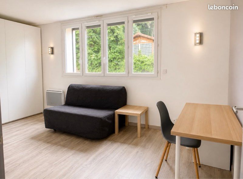 Appartement 1 pièce 27 m² · à Saint-Étienne · 27 m² · 420 €