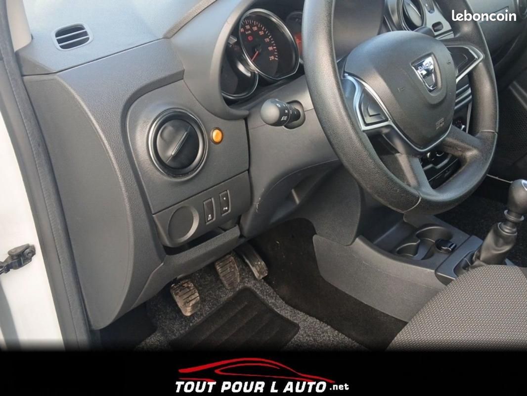 Dacia Lodgy Blue dCi 95 7 places Essentiel (image 10)