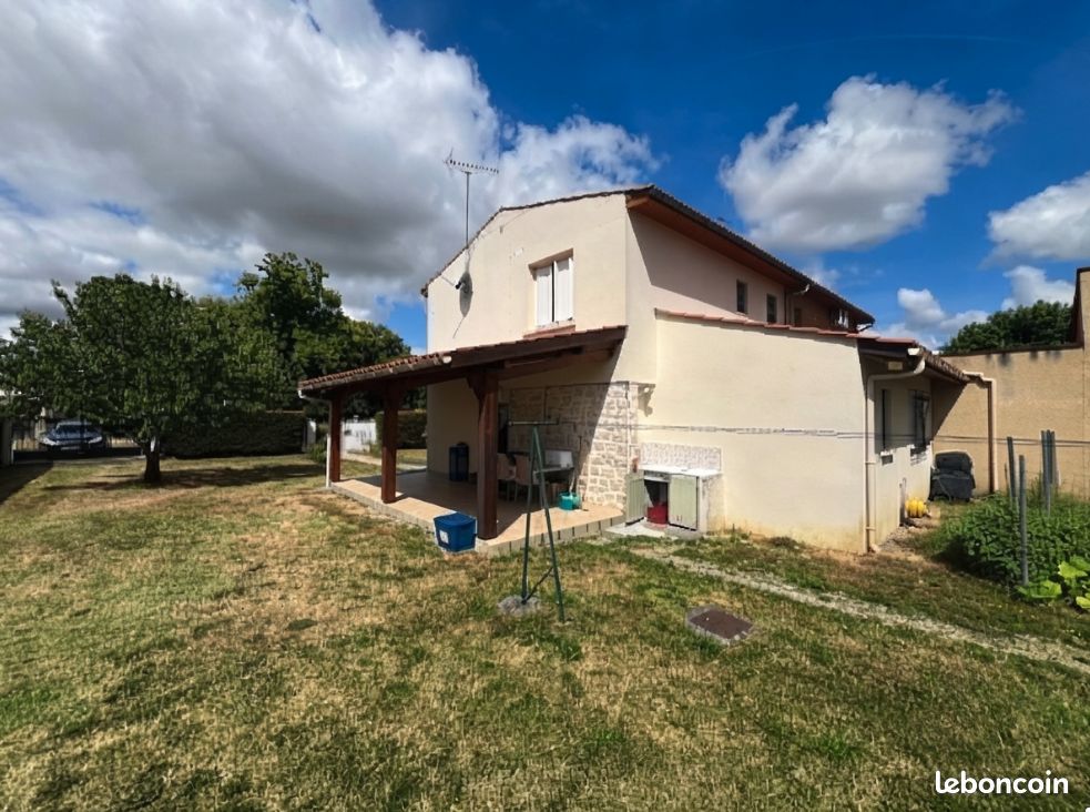 Maison 4 pièces 100 m² · à Nérac · 100 m² · 180 000 €