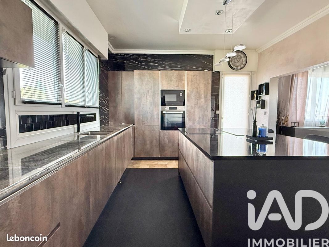 Maison 6 pièces 172 m² · à Longjumeau · 172 m² · 670 000 €