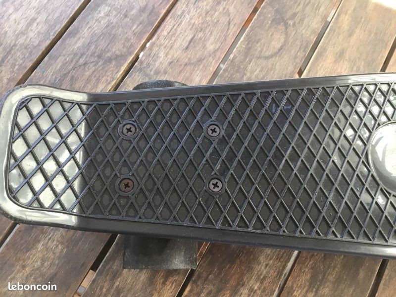 Skate board (image 1)