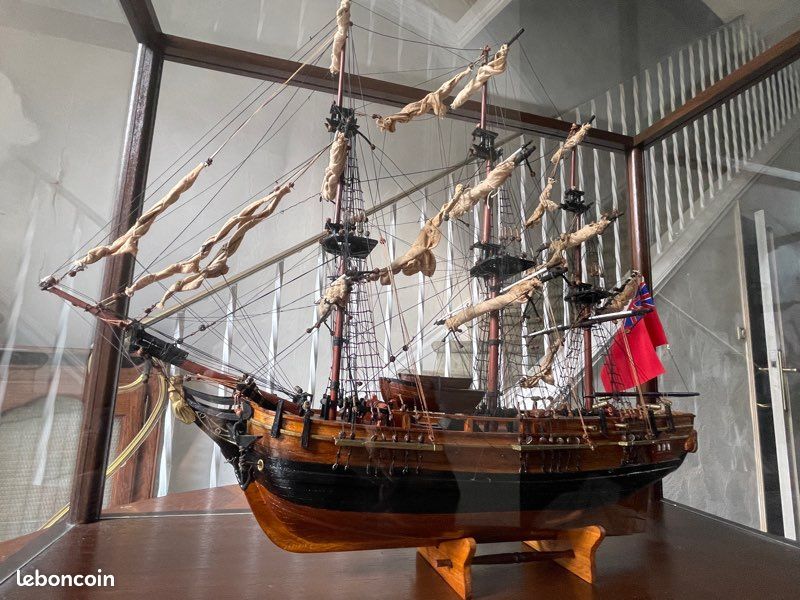 Maquette bateau bois ancien - Le Bounty (image 1)