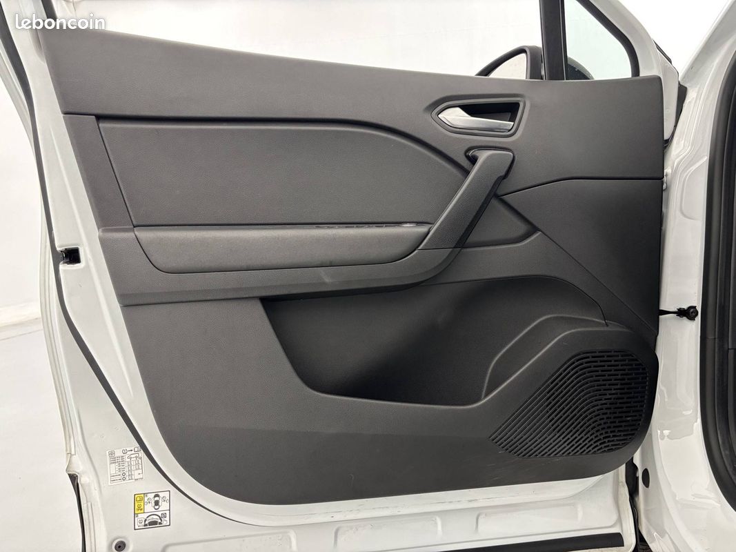 RENAULT Captur E-Tech full hybrid 145 Evolution (image 11)