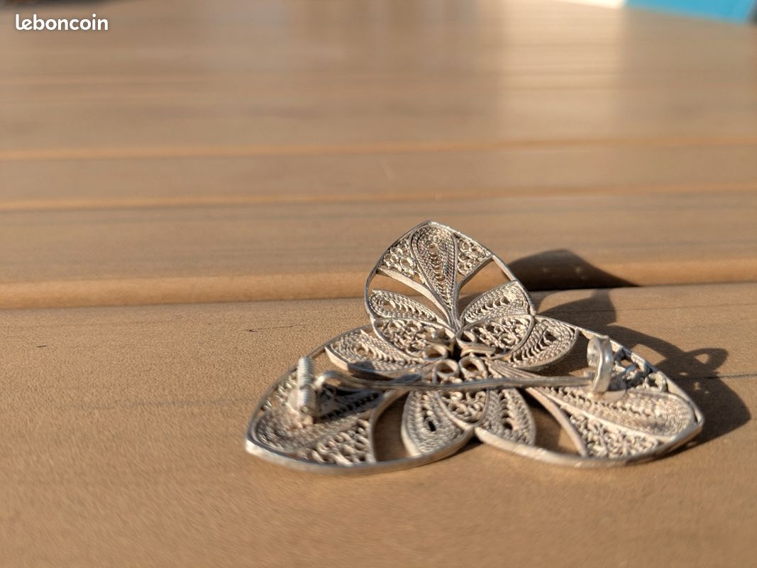 Broche Ancienne En Filigrane Argent - Bijou Vintage - Occasion - Accessoire élégant
