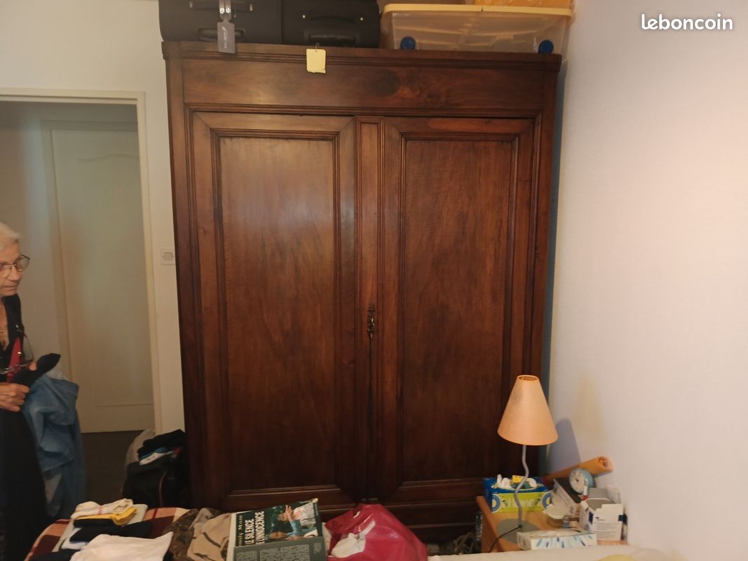 Armoire ancienne (image 1)