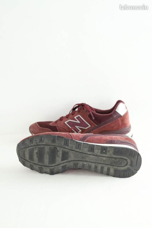 Baskets en cuir bordeaux New Balance Chaussures