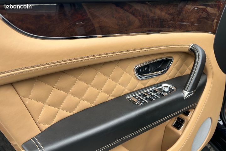 BENTLEY BENTAYGA W12 6.0 608 4X4 BVA 608Ch Garantie 12 mois (image 14)