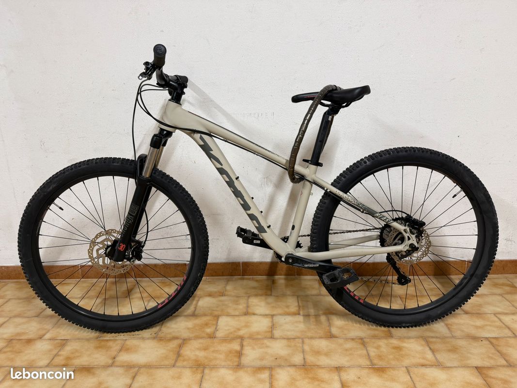 Mountain Bike Velo Montagne 24 Pouces A Vendre Mountain Bike Bike