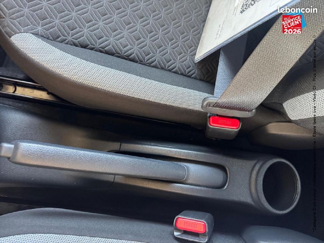 Toyota Aygo X 1.0 VVT-i 72ch Design MY24 (image 24)