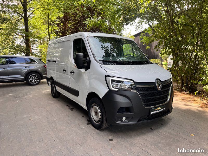 Renault master l1h1 blue dci 135 confort traction fourgon 2023 – photo 2