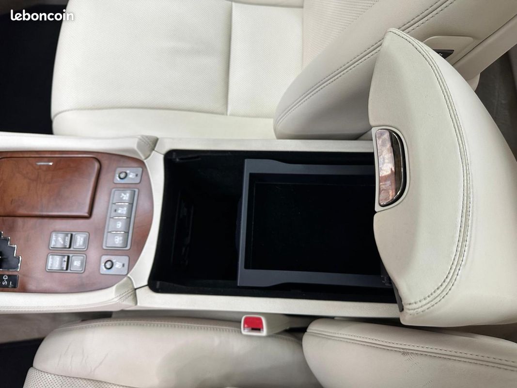LEXUS LS 600h L - BV E-CVT 600H Pack Président PHASE 2 (image 25)