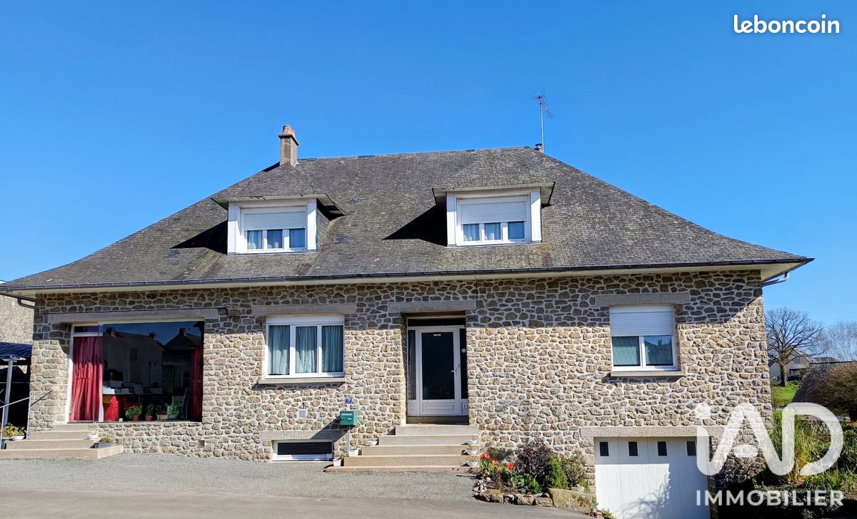 Maison 7 pièces 169 m² · à Brecé · 169 m² · 210 000 €