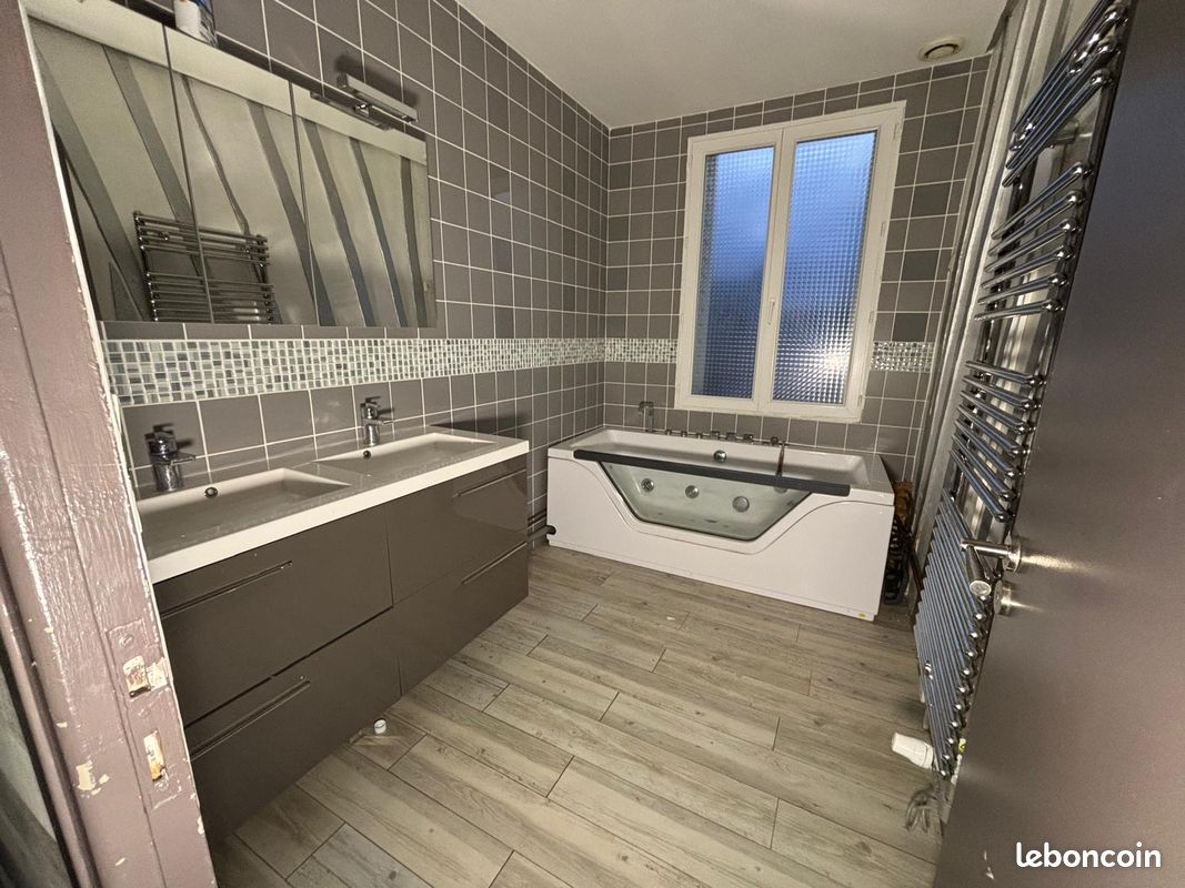 Maison 8 pièces 150 m² · à Aumale · 150 m² · 148 000 €