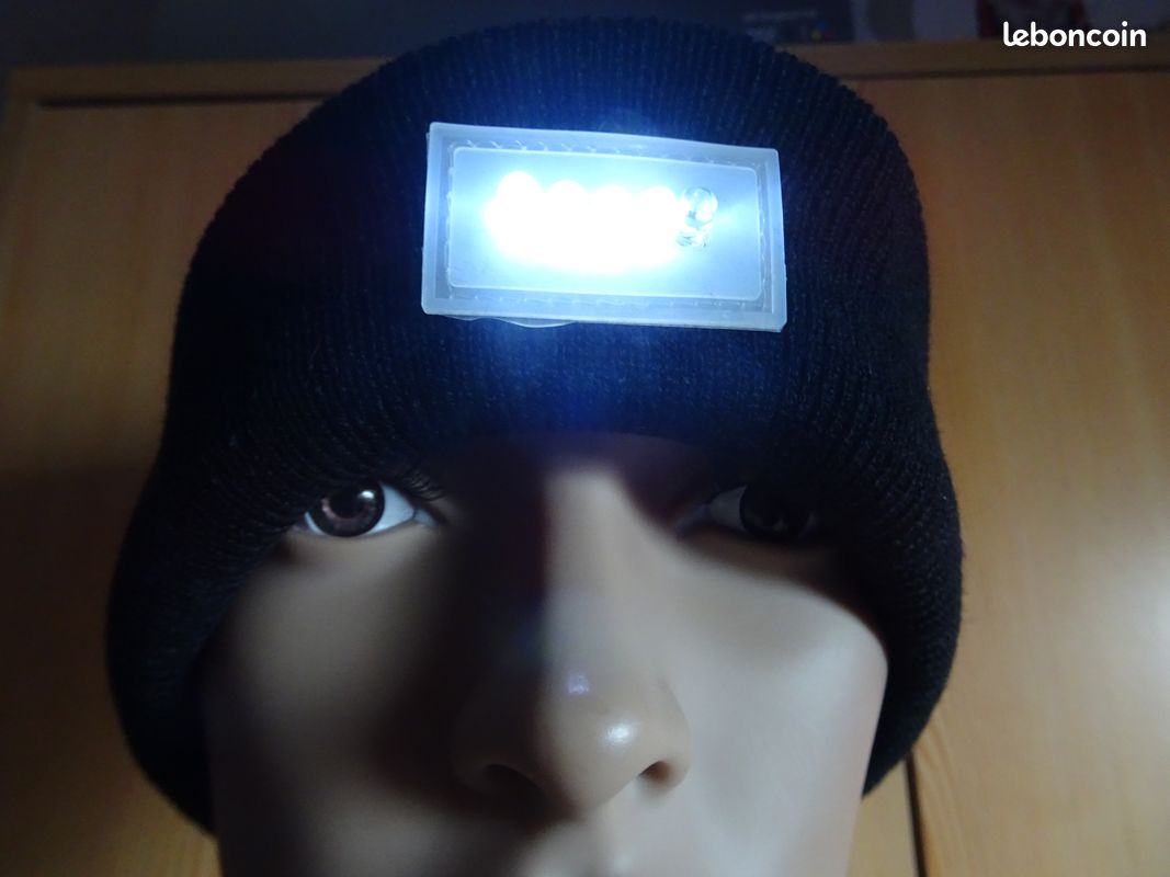 BONNET NOIR avec LED NEUF (image 6)