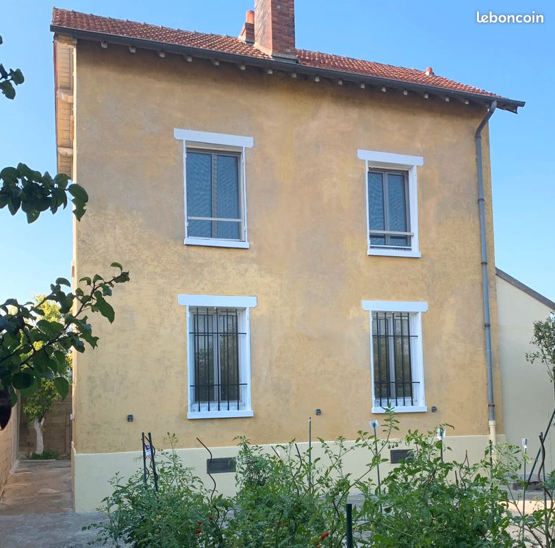 Maison 5 pièces 82 m² · à Villeneuve-sur-Yonne · 82 m² · 165 000 €