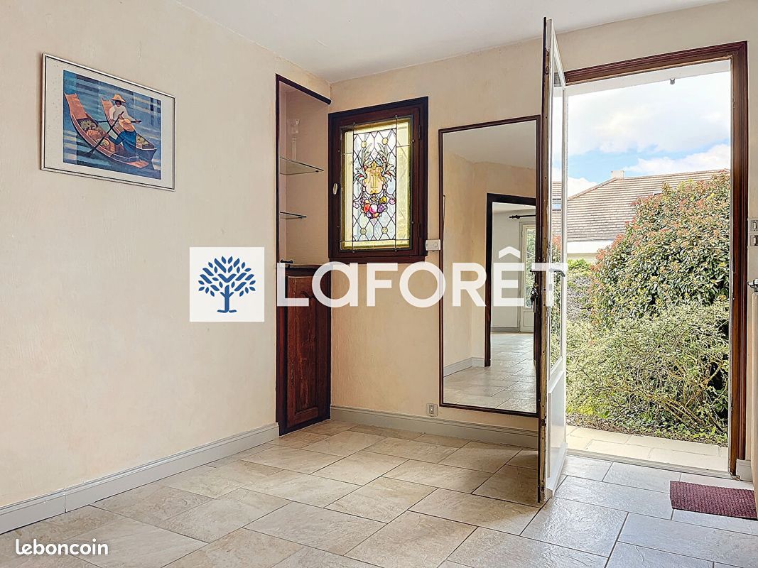 Maison 7 pièces 130 m² - Bressuire 79300 (image principale 5)