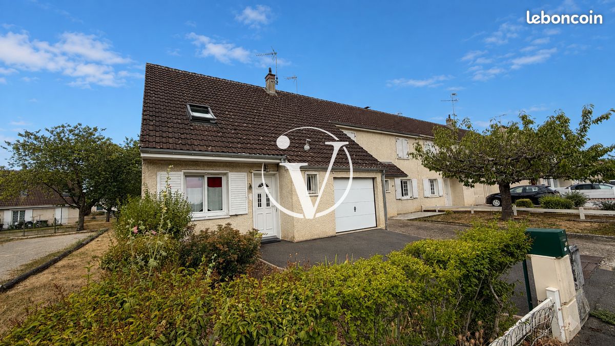 Maison 4 pièces 88 m² · à Vendôme · 88 m² · 800 €