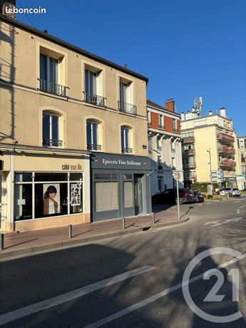 https://img.leboncoin.fr/api/v1/lbcpb1/images/6a/74/59/6a7459a24f3df6d09ea8f5b5ce12938735935b6a.jpg?rule=ad-image