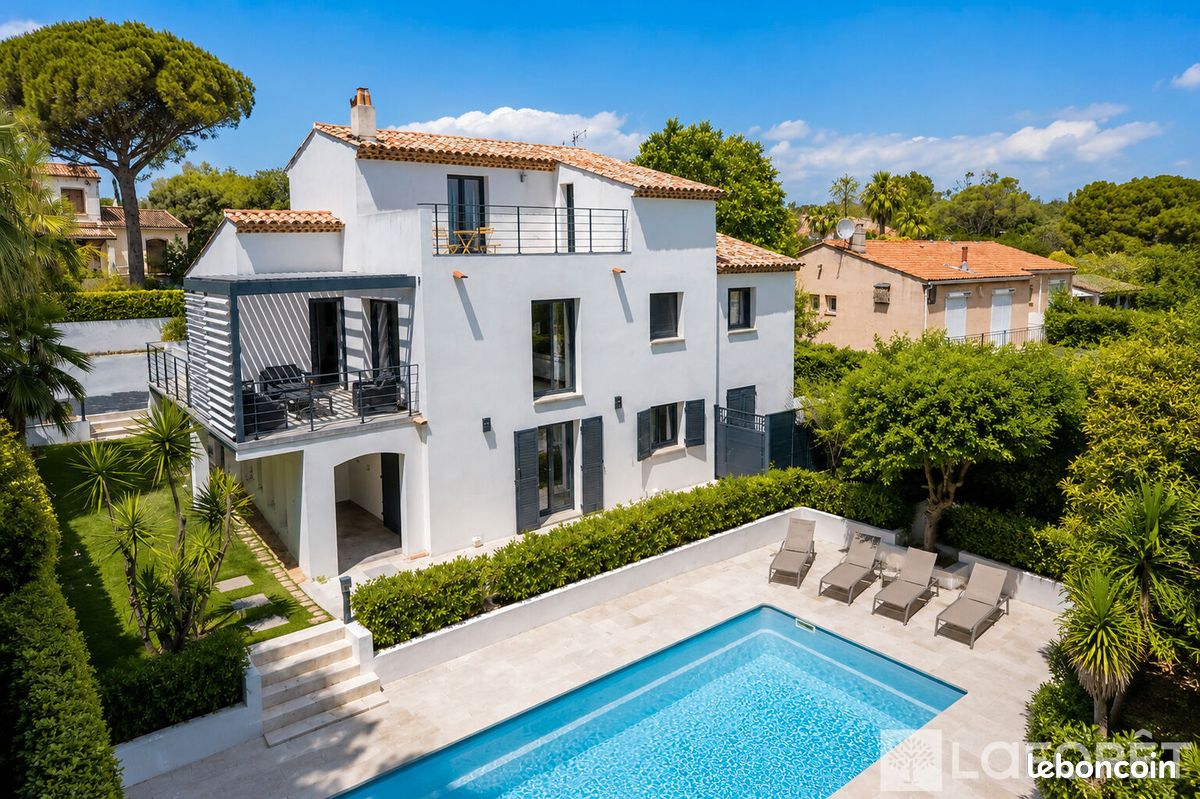 Maison 7 pièces 250 m² à Fréjus