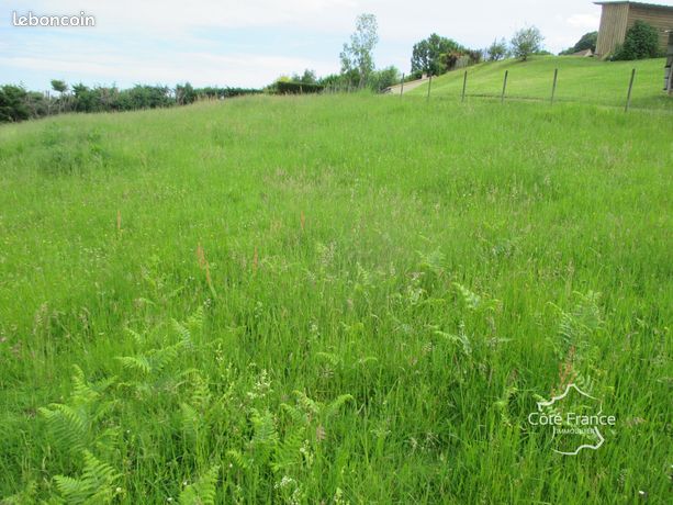 Terrain 1100 m² Proissans