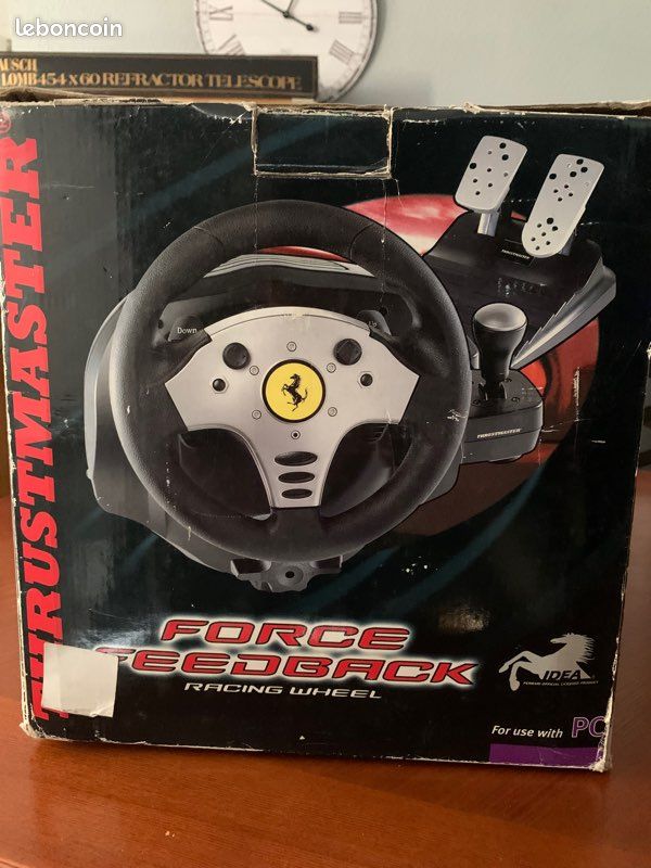 Volant TrustMaster Ferrari avec retour de force (image 10)