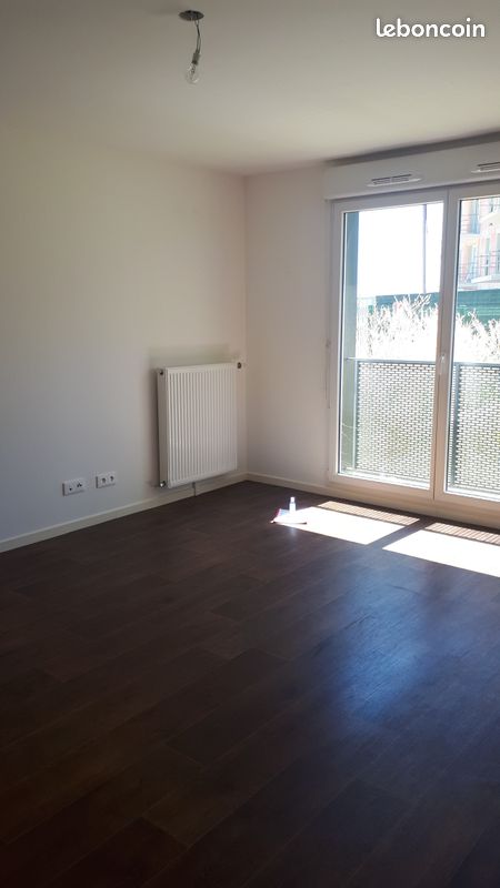Appartement 1 pièce 32 m² · aux Ulis · 32 m² · 690 €/mois