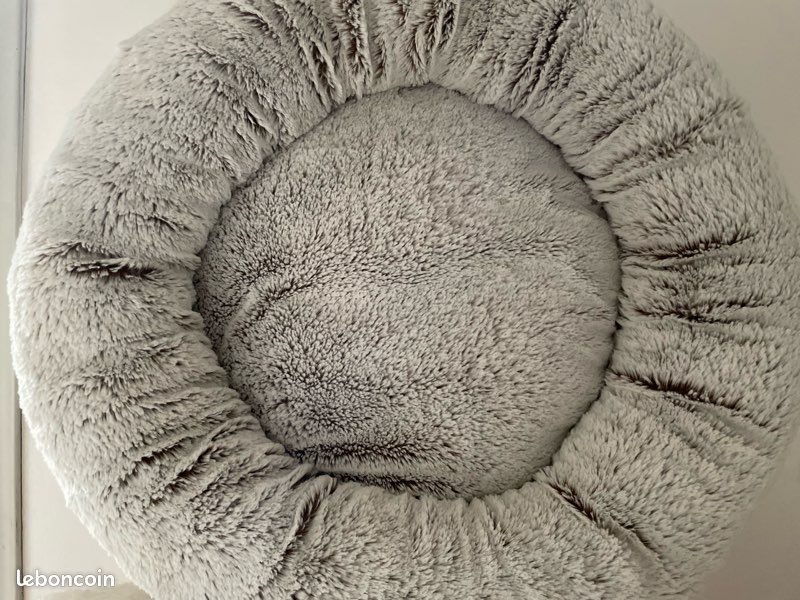 Coussin panier chat gris quasi neuf (image 1)