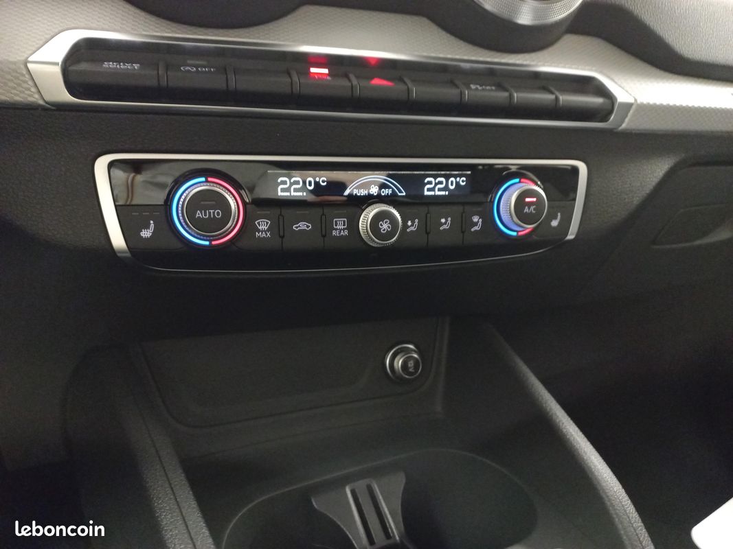 AUDI Q2 35 TFSI 150 S tronic 7 S line (image 35)